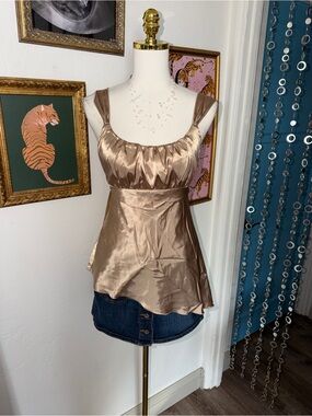Vintage Y2K Satin Scoop Neck Tank Top in Champagne
